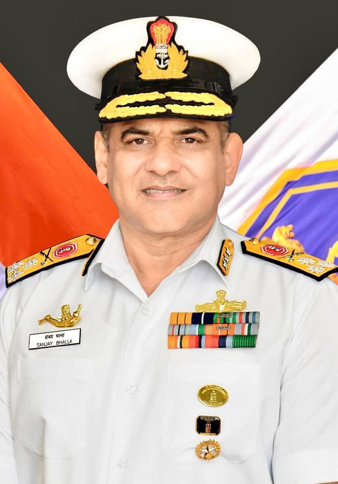 Vice Admiral Sanjay Bhalla, अति विशिष्ट सेवा मेडल, एनएम ने भारतीय नौसेना के चीफ़ ऑफ पर्सनल का कार्यभार ग्रहण किया
