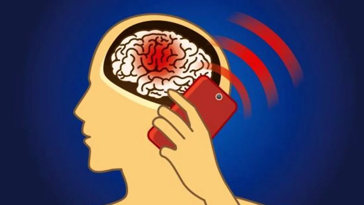 Increasing use of mobile phones and internet: सावधान ! ब्रेन ट्यूमर के मामले बढ़ रहे हैं क्योंकि मोबाइल फोन और इंटरनेट दिमाग को मार रहे हैं