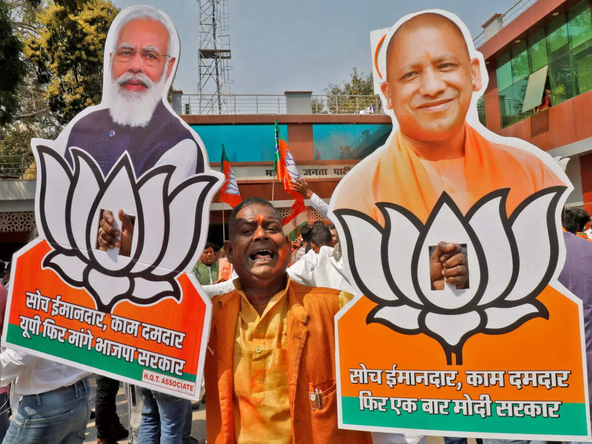 BJP in UP: भाजपा को अयोध्या-काशी के साथ-साथ मथुरा में भी विधानसभा चुनाव में कड़ी मेहनत करनी होगी, पांच में से चार वोटों की कमी