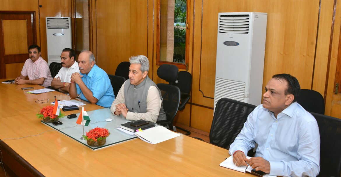 Chief Secretary Shri Sudhansh Pant ने कहा, 'हर घर तिरंगा अभियान' के तहत घर-घर में फहराएं तिरंगा