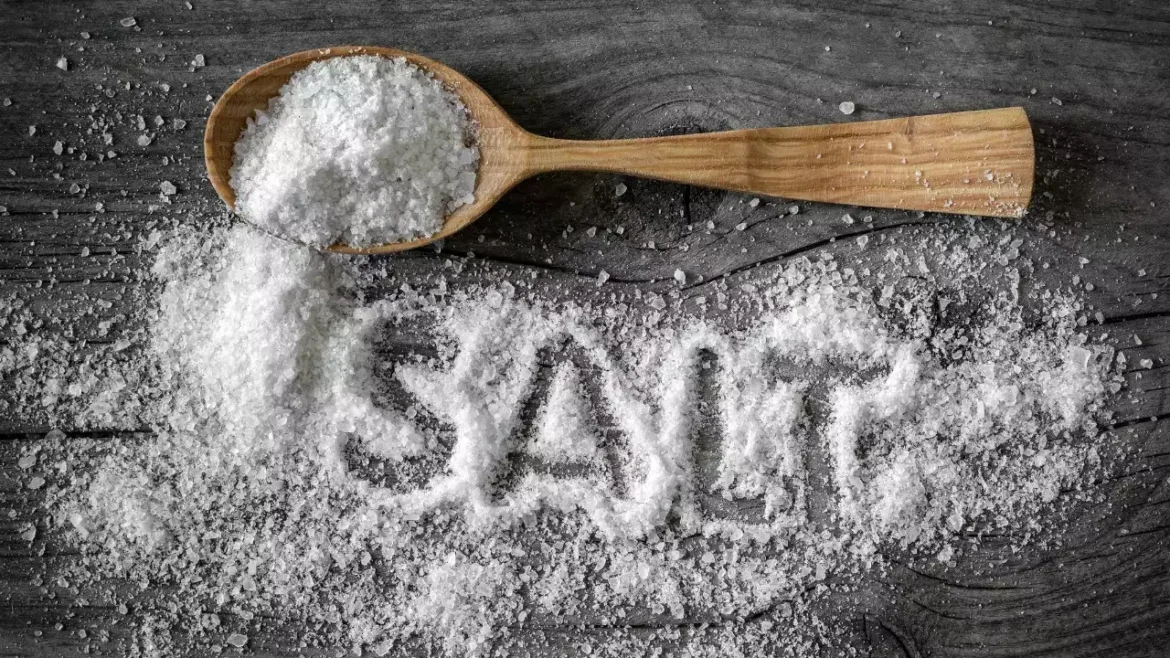 Tips To Identify Salt Purity: क्या आप भी खाते हैं नकली नमक? इस तरह आप असली और नकली नमक की पहचान कर सकते हैं