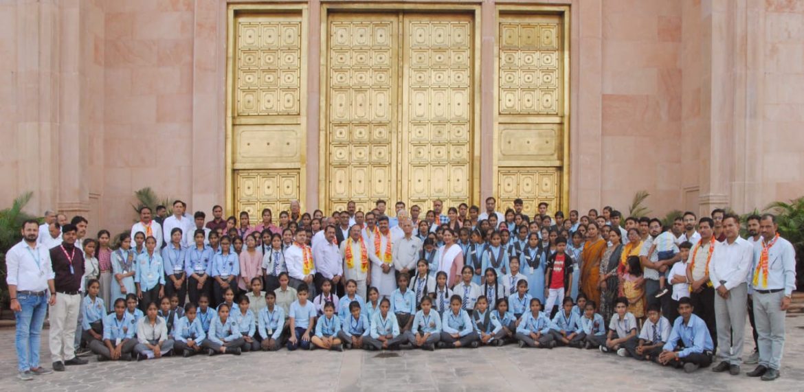 राजस्‍थान विधान सभा जनदर्शन, खैरथल-तिजारा के एक सौ छात्र-छात्राओं ने विधान सभा देखी