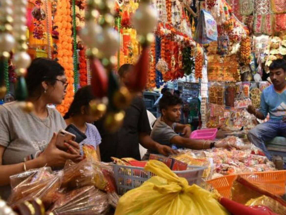 Festive Time: नवरात्रि-रामलीला और दीवाली से होगा, 50 हजार करोड़ रुपये से अधिक का व्यापार