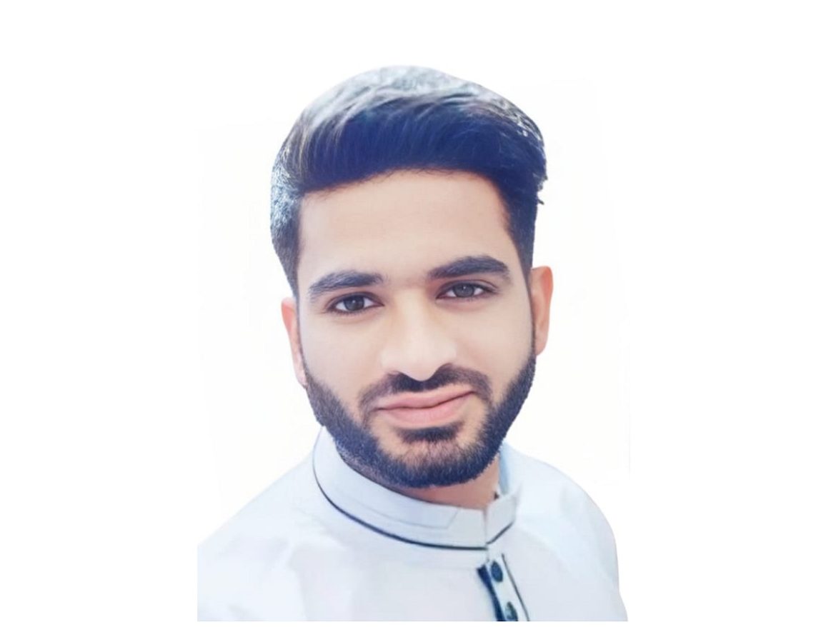 Cricketer Imran Patel : लाइव मैच में क्रिकेटर की मौत, कैमरे में कैद