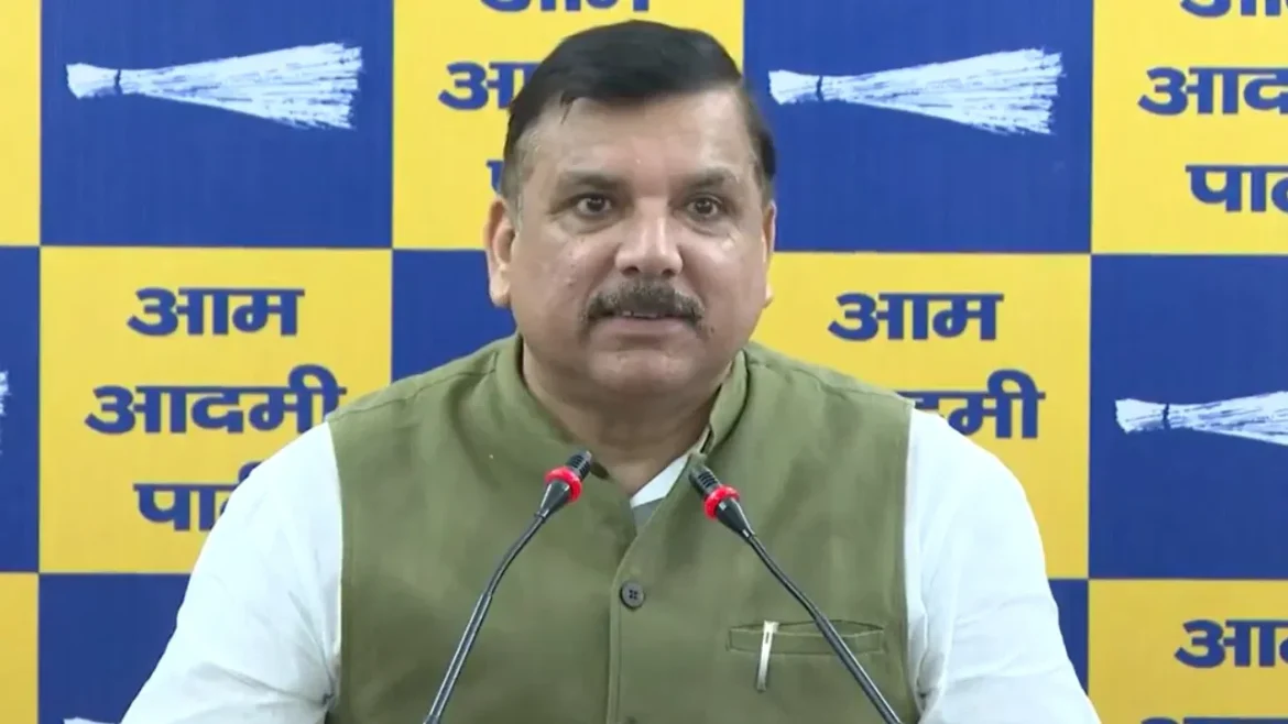 AAP सांसद Sanjay Singh ने छठ घाट को लेकर भी BJP को घेरा, कहा कि "अगर अरविंद केजरीवाल से मुकाबला करना..."