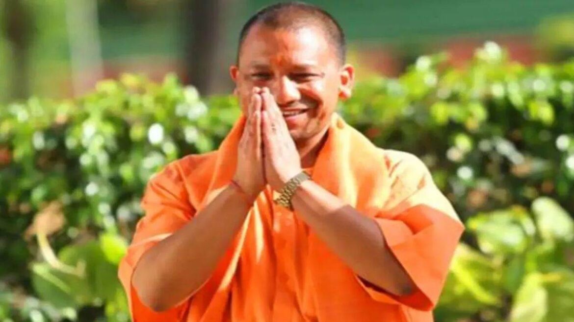 CM Yogi Adityanath ने गोरखपुर में 1,533 करोड़ रु0 की 09 विकास परियोजनाओं का लोकार्पण एवं शिलान्यास किया