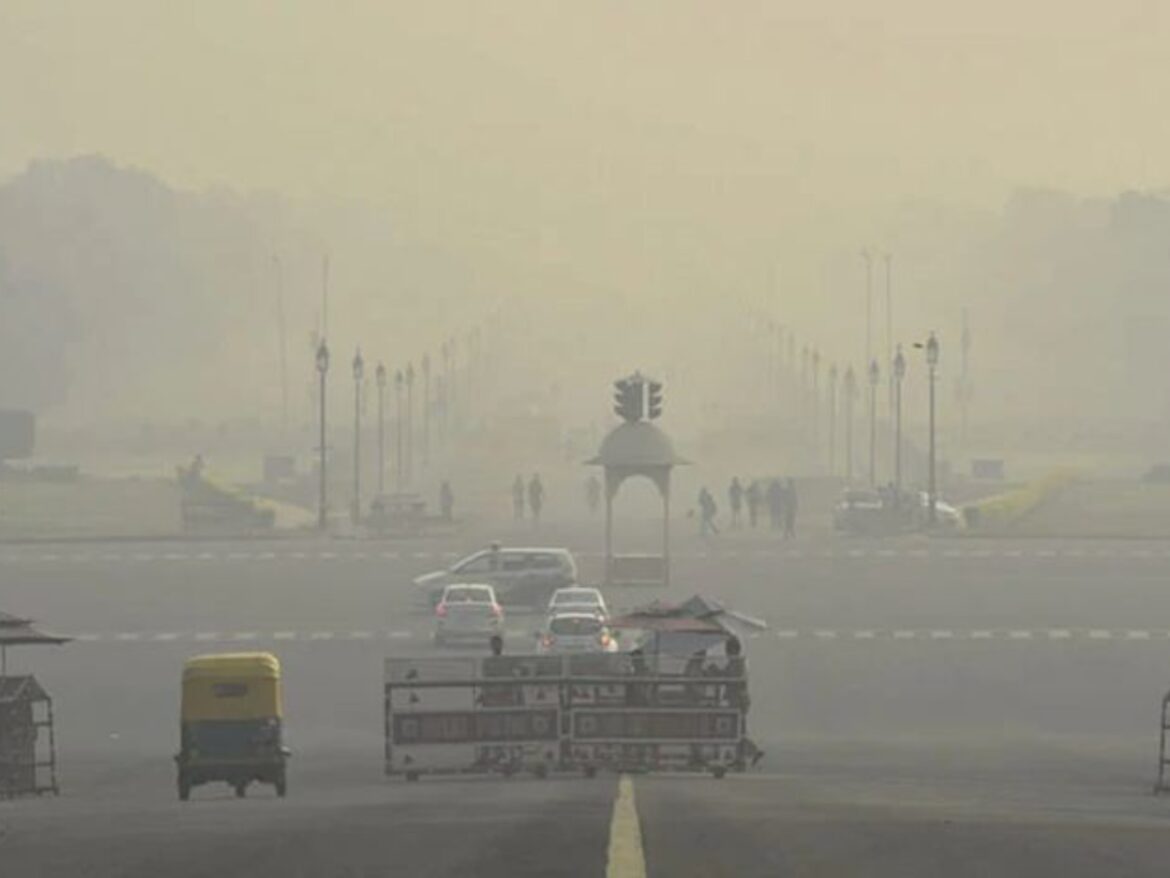 Delhi weather : कोहरे-सर्दी में बारिश कब होती है? दिल्ली के दस क्षेत्र आज कितने "ठंडे" हैं?