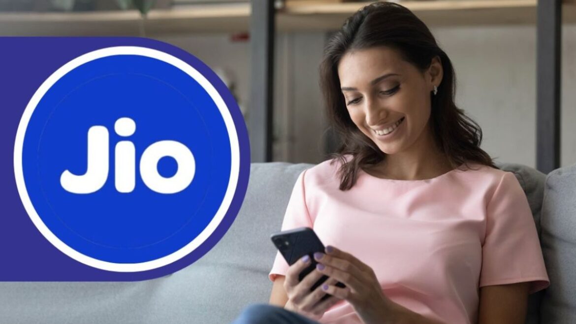 करोड़ों Jio यूजर्स को सस्ते में अनलिमिटेड कॉलिंग, डेटा और इतना कुछ मिलता है