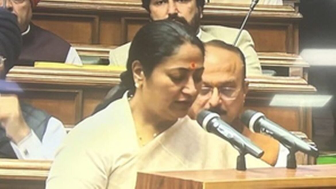 CM Rekha Gupta : AAP की शराब नीति से ₹2000 करोड़ का नुकसान, हंगामे के चलते 21 AAP विधायक निलंबित।