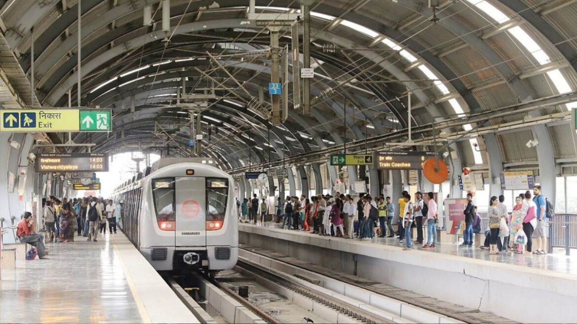 Delhi Metro यात्रियों के लिए खुशखबरी! DMRC इन रूट्स पर शुरू करेगी यह विशेष सुविधा।