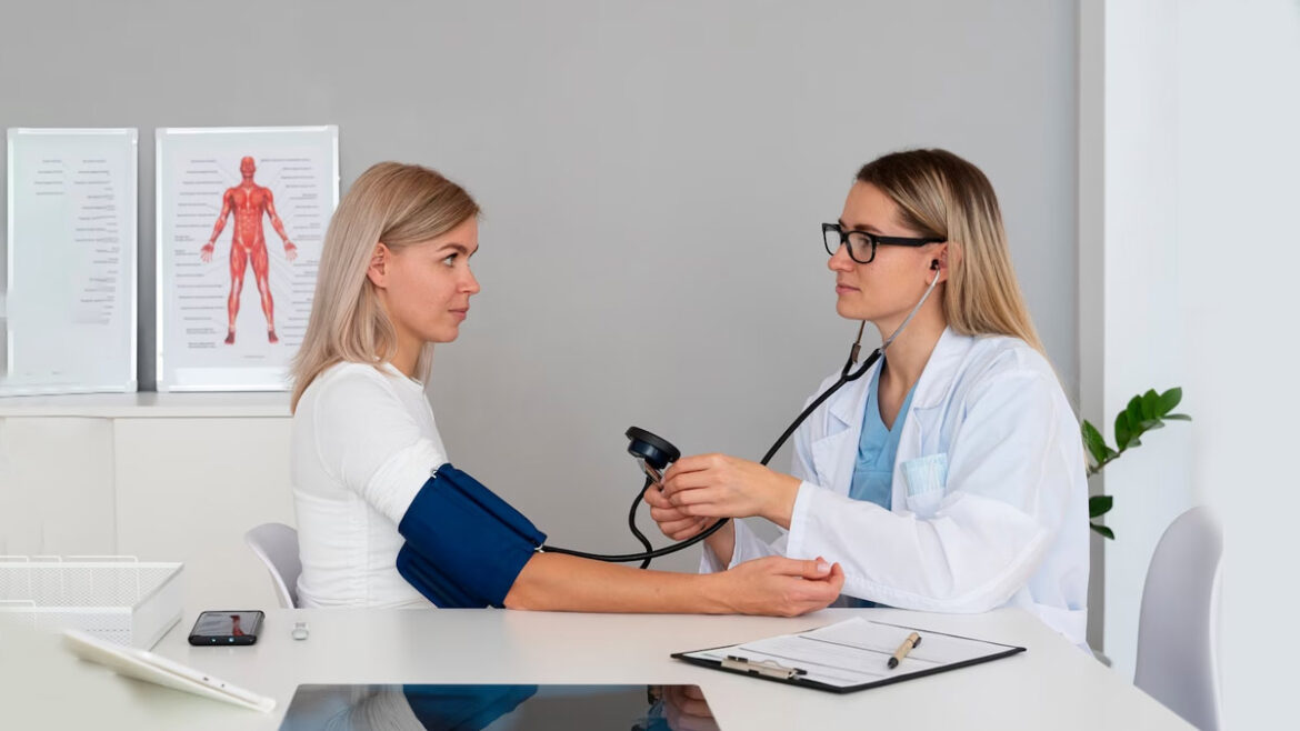 Full body checkup कराने के लाभ क्या हैं, इससे किन बीमारियों का पता लगाया जा सकता है?