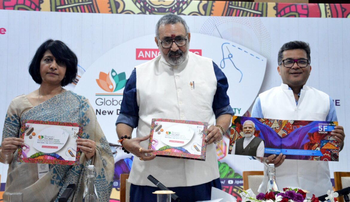 Bharat Tex 2025 : कपड़ा सचिव ने अब तक के सबसे बड़े ग्लोबल टेक्सटाइल शो के आयोजन के लिए उद्योग निकायों की प्रशंसा की।
