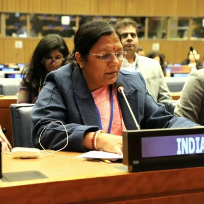 न्यूयॉर्क में सामाजिक विकास आयोग के 63वें सत्र के बाद महिला एवं बाल विकास राज्य Minister Savitri Thakur के नेतृत्व में भारतीय प्रतिनिधिमंडल और श्रम एवं सामाजिक सुरक्षा मंत्रालय की स्थायी सचिव सुश्री डियोन जेनिंग्स के नेतृत्व में जमैका की टीम के बीच एक उच्च स्तरीय द्विपक्षीय चर्चा हुई। बैठक में सामाजिक सुरक्षा प्रणालियों को मजबूत करने के लिए डिजिटलीकरण और प्रौद्योगिकी का लाभ उठाने में संभावित सहयोग पर ध्यान केंद्रित किया गया।