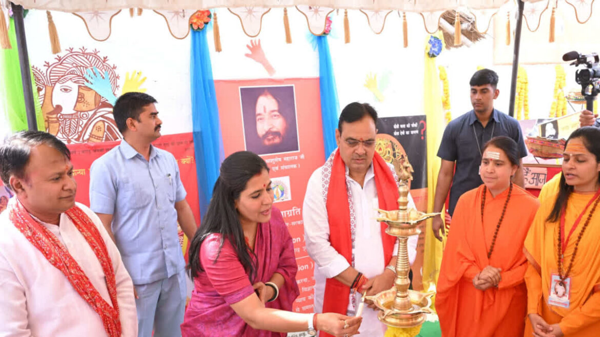 CM Bhajanlal Sharma ने कहा कि राज्य सरकार की प्राथमिकता महिलाओं को आत्मनिर्भर बनाना है।