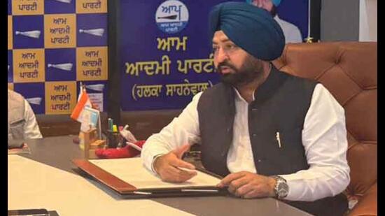 Housing and Urban Development Minister Hardip Singh Mundian, st