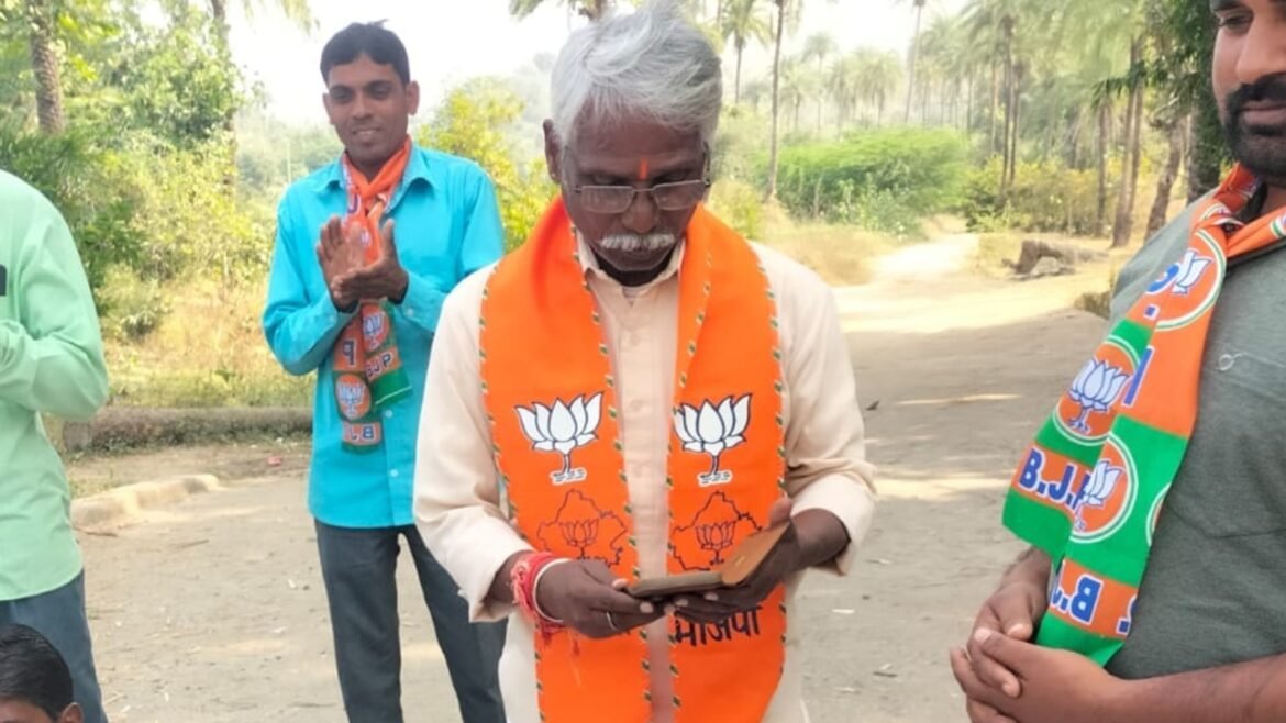 Home Defense Minister  श्री बाबूलाल खराड़ी ने बुधवार को विधानसभा में बताया कि होम गार्ड्स की नियुक्ति प्रक्रिया में पारदर्शिता लाने के लिए राज्य सरकार ने एक नया सिस्टम विकसित किया है।