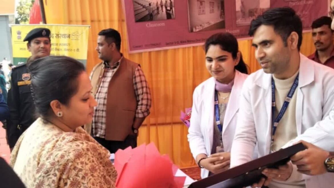 हरियाणा की Health Minister Arti Singh Rao ने राज्य में डॉक्टरों की कमी नहीं होने का आश्वासन दिया