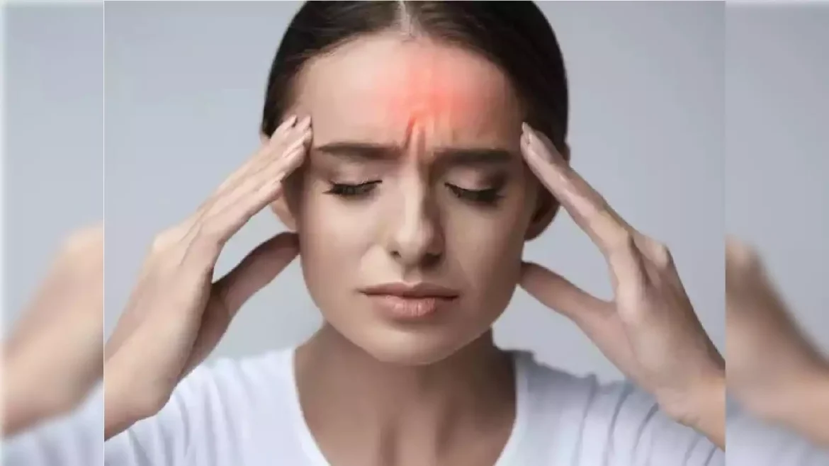Causes of Headache : क्यों होता है दर्द और किन बीमारियों का संकेत हो सकता है?