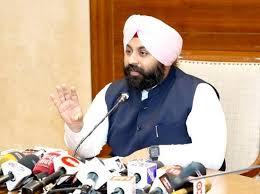 Minister Harjot Bains ने शिक्षा सुधारों के संबंध में ओछी राजनीति करने के लिए विपक्ष की आलोचना की।