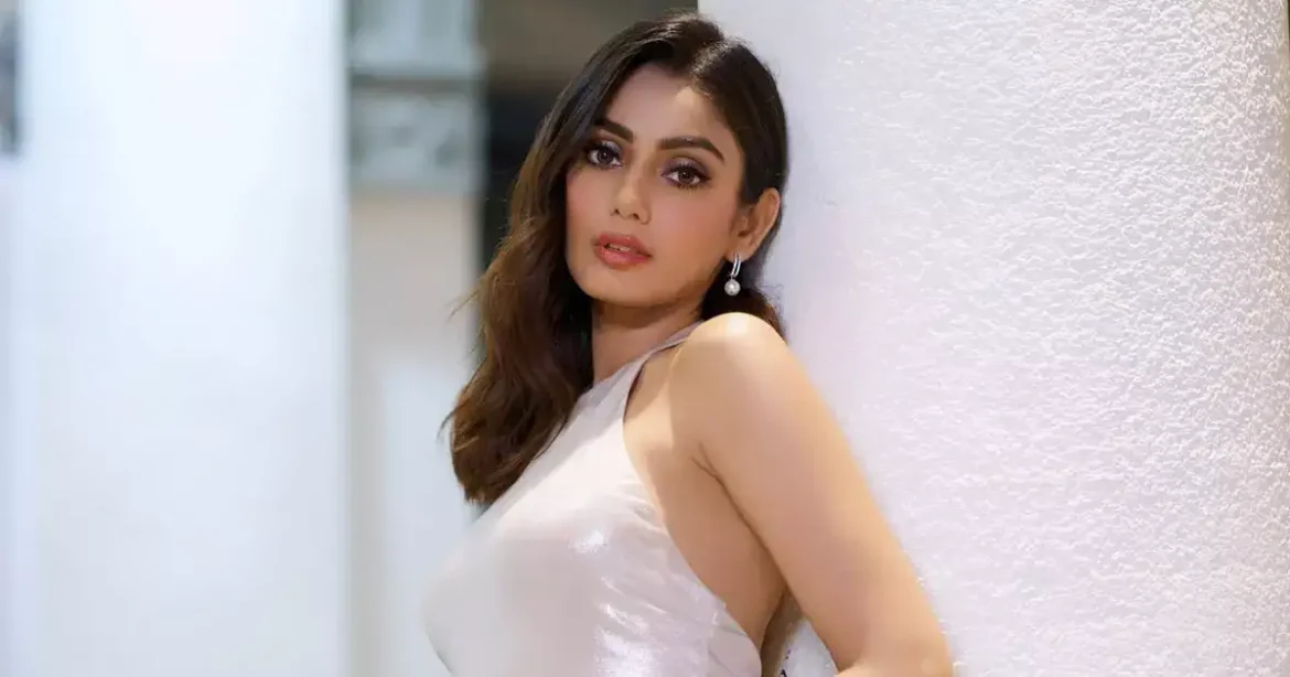 बिग बॉस विनर Sana Makbul गंभीर बीमारी से जूझ रहीं, 30वें बर्थडे पर किया भावुक पोस्ट साझा