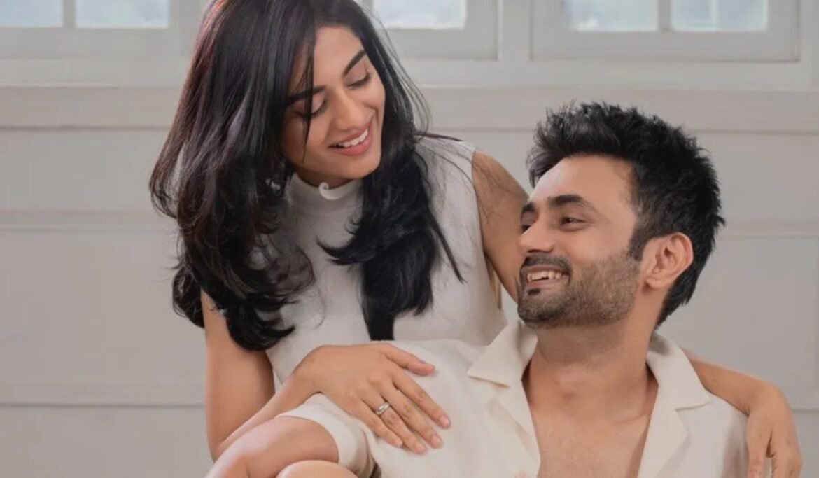 Amrita Rao और आरजे अनमोल की लव स्टोरी की शुरुआत कैसे हुई? जानिए इस प्यारे जोड़े के रिश्ते की खास दास्तां।