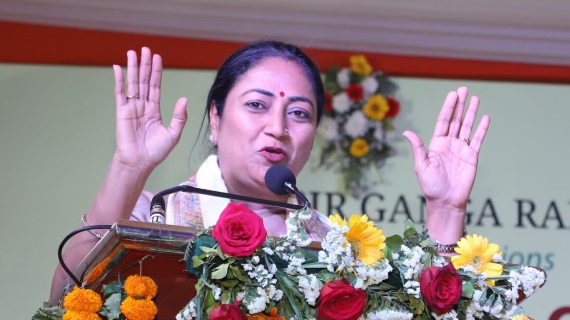 महज 5 रुपये में मिलेगा खाना,Delhi Government ने 100 अटल कैंटीन खोलने की योजना को मंजूरी दी।