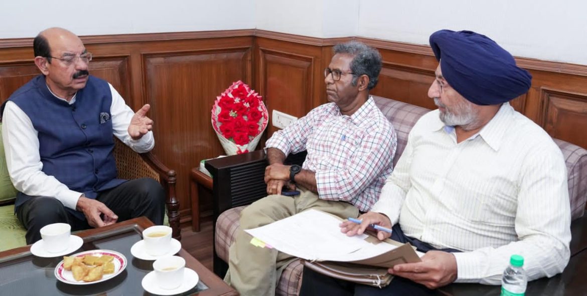 Minister Mohinder Bhagat: पंजाब सरकार पूर्व सैनिकों की भलाई पर ध्यान केंद्रित कर रही है