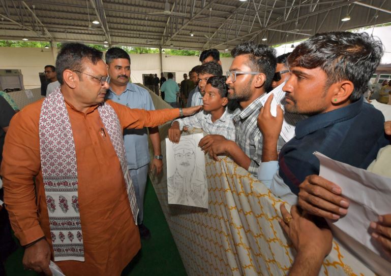 CM Bhajan Lal Sharma : दिव्यांगों, बुजुर्गों और महिलाओं की समस्याओं का प्राथमिकता के आधार पर समाधान किया गया
