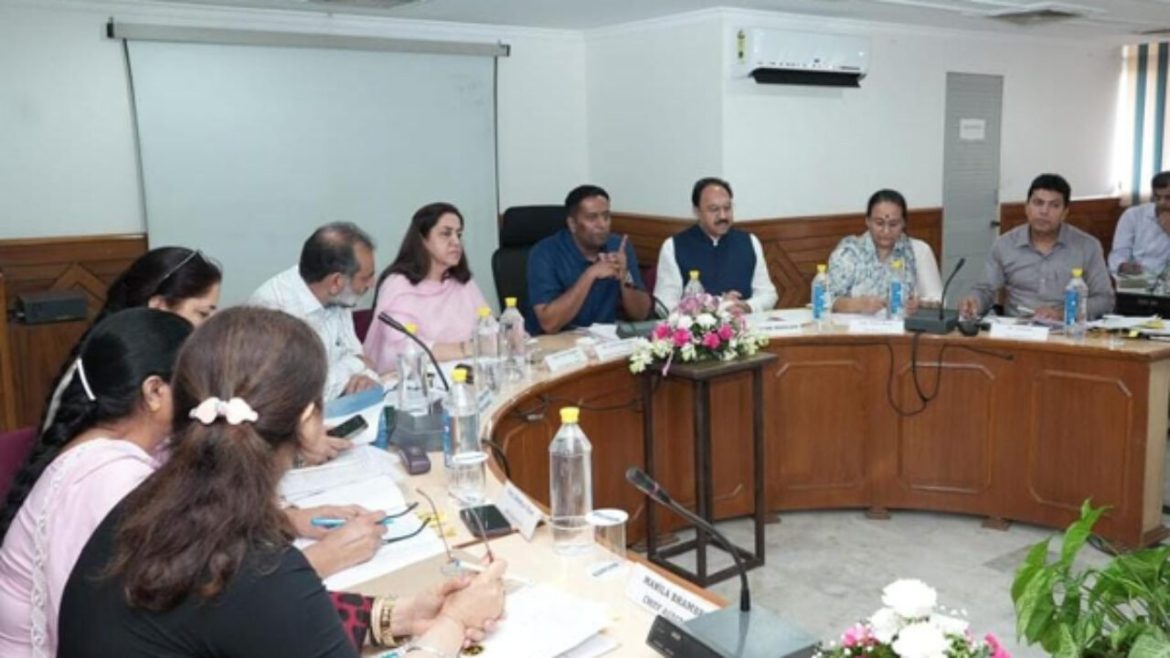 PUNJAB NEWS: आरसीएस ने निर्देश दिया है कि सहकारी संस्थाओं की बैठकों के लिए वीडियो कॉन्फ्रेंसिंग सुविधा का उपयोग किया जाए।