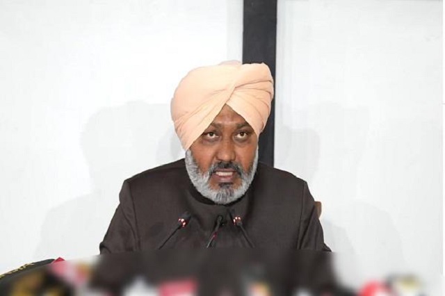 Finance Minister Cheema ने वन और शिक्षा विभाग यूनियनों के साथ बातचीत की, वास्तविक चिंताओं के समाधान का वादा किया