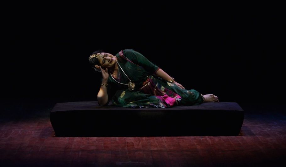 Rajasthan News: राजस्थान इंटरनेशनल सेंटर में सोमवार को 'काव्य कथा' का भव्य आयोजन किया गया