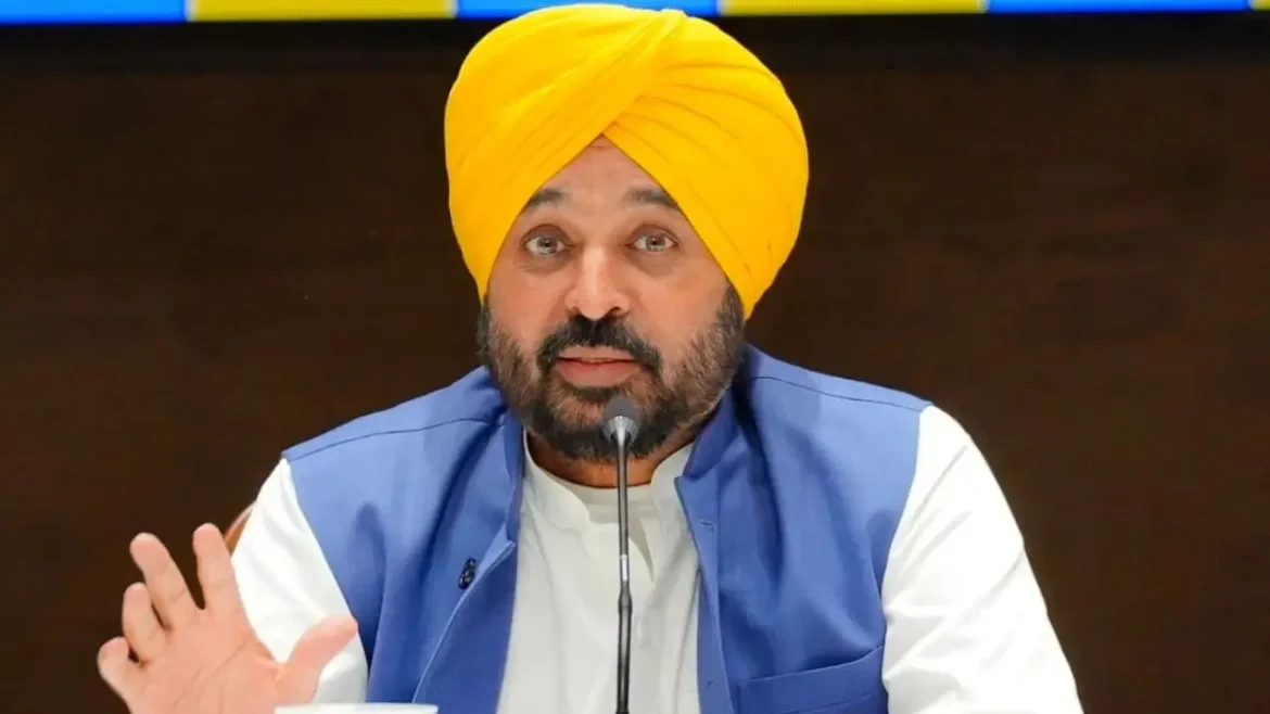 स्मार्ट गवर्नेंस:Mann Govt ने 383 करोड़ रुपये बचाए, 10,000 शिक्षकों को एआई प्रशिक्षण दिया