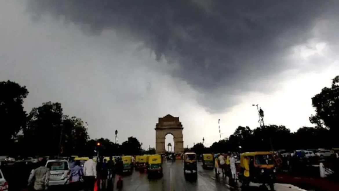DELHI WEATHER : दिल्ली में अगले 5 दिन तक बारिश से राहत नहीं मिलेगी,येलो अलर्ट जारी