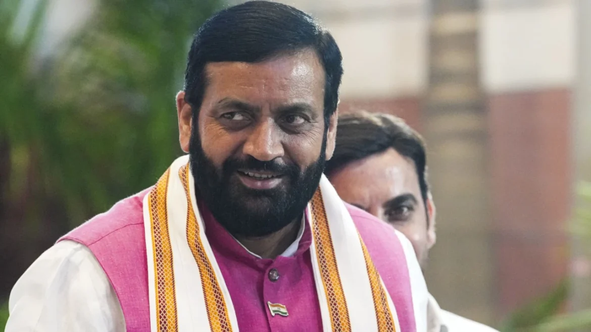 CM Nayab ने विभागों को सभी सड़कों पर साइनबोर्ड लगाने और बर्म बनाने के निर्देश दिए