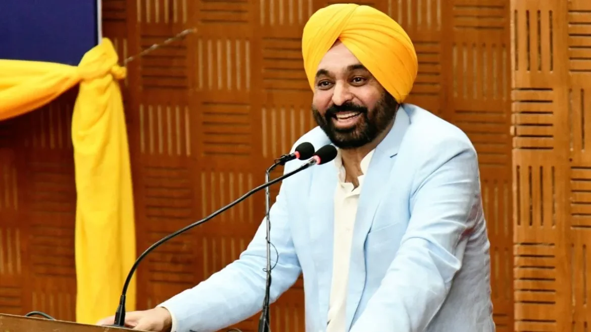 पंजाब में मुख्यमंत्री भगवंत मान के नेतृत्व में बाढ़ राहत कार्यों में तेजी, युवाओं ने संभाला सफाई अभियान का मोर्चा