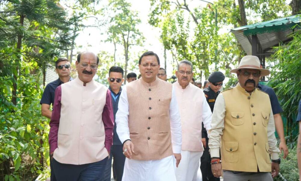 उत्तराखंड के मुख्यमंत्री पुष्कर सिंह धामी ने देहरादून जू में वाइल्डलाइफ वीक का किया शुभारंभ, वन्यजीव संरक्षण और पर्यटन पर दिया जोर