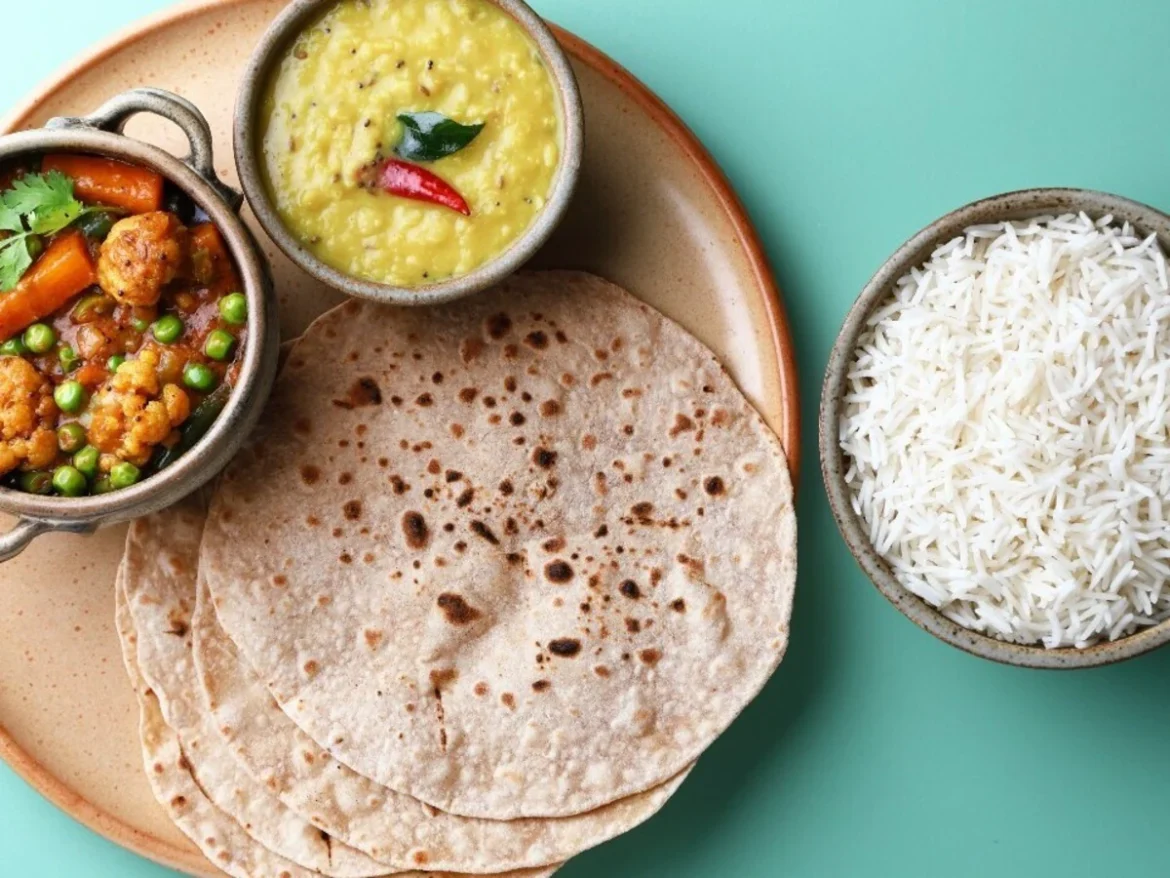 क्या रोटी-सब्जी खाने से बढ़ती है शुगर? जानिए डायबिटिक मरीजों के लिए जरूरी बातें