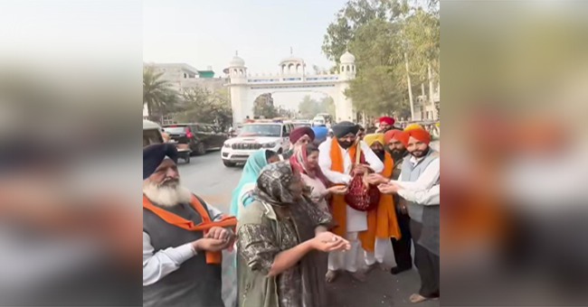 350वें शहादत दिवस पर: पंजाब सरकार के मंत्री-अफ़सर श्रद्धा से जुटे - लंगर बनाना, परोसना और सेवा में दिखाया पूर्ण समर्पण