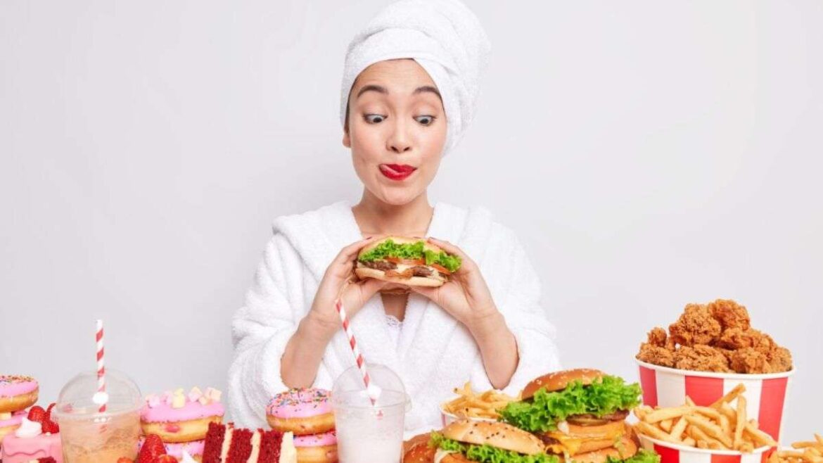 Health Tips: किस विटामिन की कमी से ज्यादा भूख लगती है? जानें कारण और समाधान