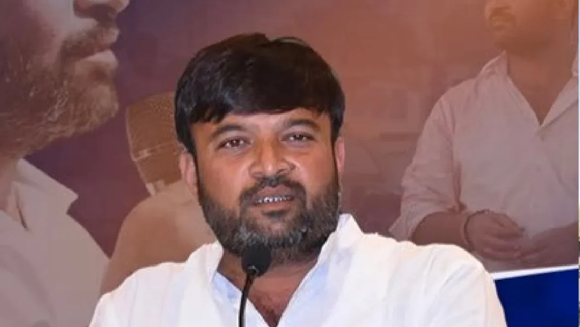 टोल टैक्स से हजारों करोड़ की वसूली के बावजूद सड़कें जर्जर, AAP विधायक हेमंत खवा ने टोल टैक्स बंद करने की मांग की