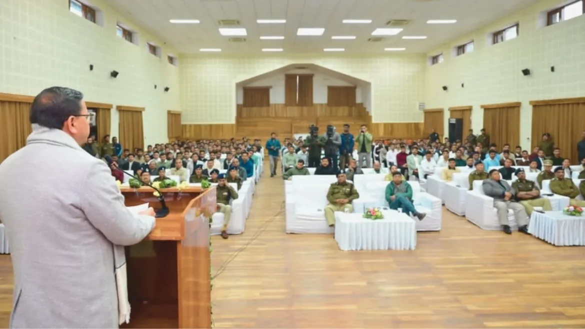 मुख्यमंत्री पुष्कर सिंह धामी ने 215 उपनिरीक्षकों को नियुक्ति पत्र सौंपे, कहा- असली परीक्षा अब शुरू