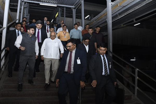 गुजरात में शुरू हुआ 3 दिवसीय चिंतन शिविर, मुख्यमंत्री भूपेंद्र पटेल वंदे भारत ट्रेन से रवाना