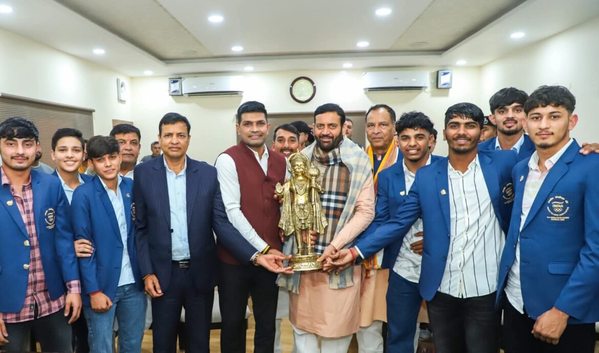 हरियाणा के मुख्यमंत्री नायब सिंह सैनी ने एशियन यूथ गेम्स-2025 में स्वर्ण पदक जीतने वाले कबड्डी खिलाड़ियों को किया सम्मानित