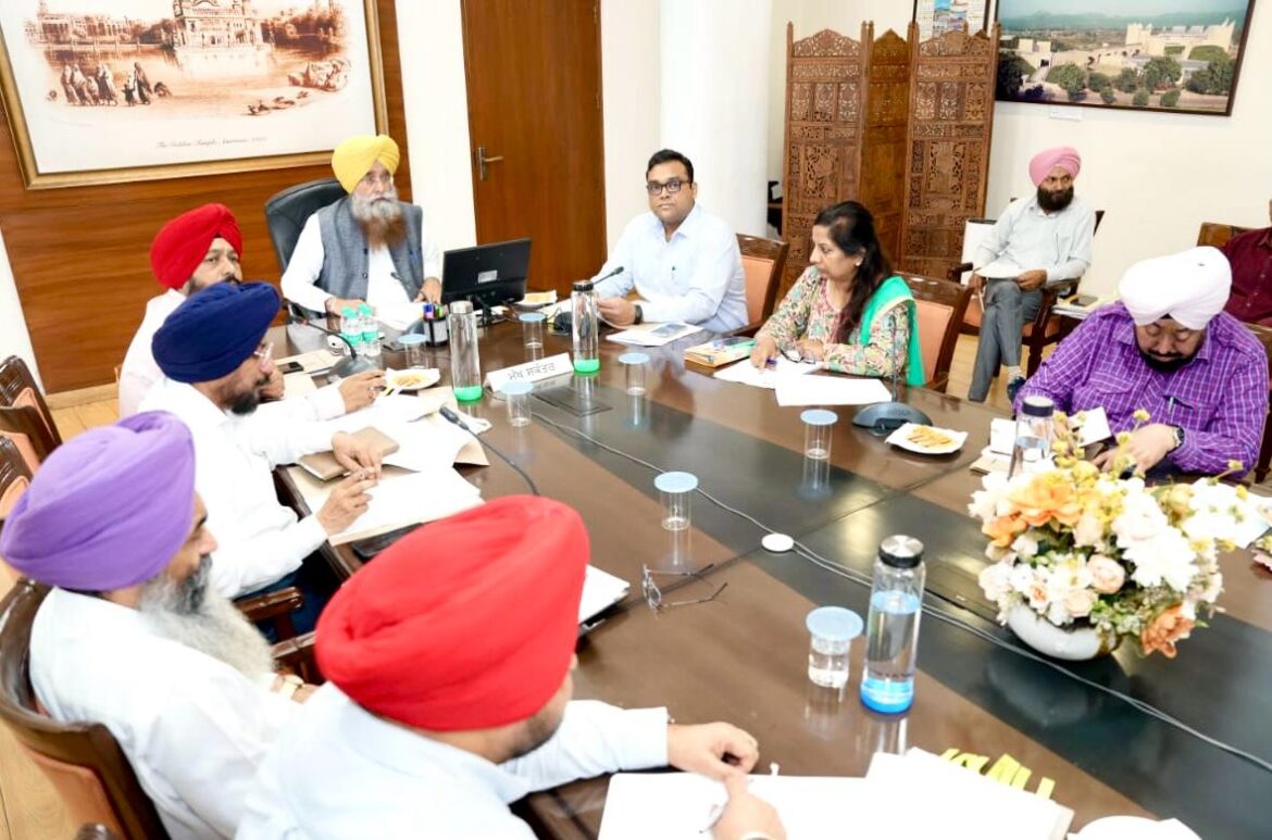 पंजाब में पशु चिकित्सा निरीक्षकों की मांगों पर मंत्री गुरमीत सिंह खुदियां का त्वरित एक्शन, आंदोलन स्थगित