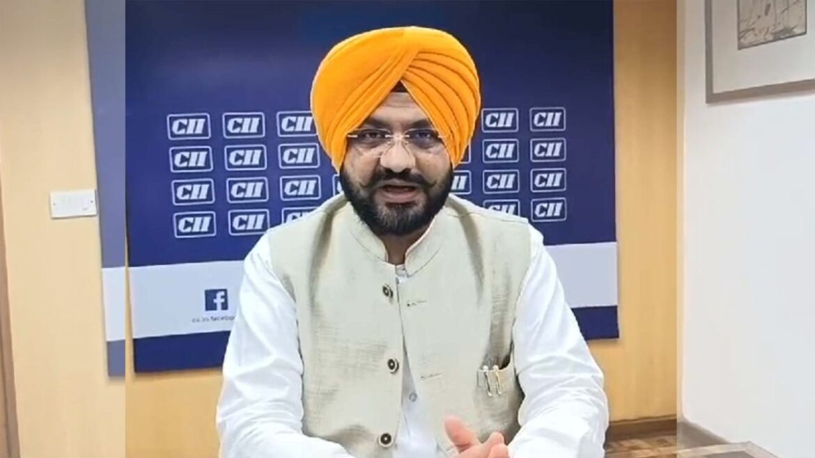 पंजाब सरकार 3,100 ग्रामीण खेल मैदान विकसित करेगी, युवाओं को नशे से दूर रखने और खेलों को बढ़ावा देने का बड़ा कदम