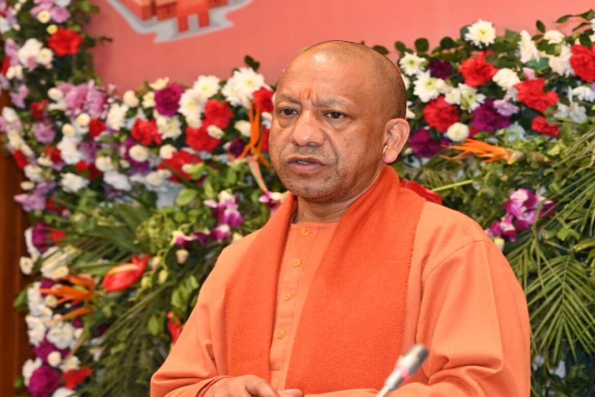 मुख्यमंत्री योगी आदित्यनाथ ने प्रदेशवासियों के नाम पत्र लिखा, मथुरा से संभल तक विकास और सांस्कृतिक पुनर्जागरण का किया जिक्र