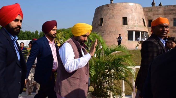 बठिंडा दौरे पर मुख्यमंत्री भगवंत मान: मुल्तानिया ओवर ब्रिज का करेंगे उद्घाटन, नरुआना में लोगों से मुलाकात