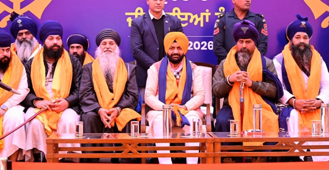 मुख्यमंत्री नायब सिंह सैनी ने निहंग सिखों से की मुलाकात, 1984 दंगा पीड़ितों के लिए की बड़ी घोषणा