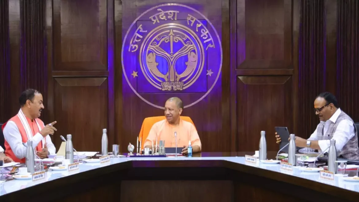 उत्तर प्रदेश कैबिनेट का बड़ा फैसला: 11.92 लाख शिक्षकों को मिलेगी कैशलेस इलाज की सुविधा