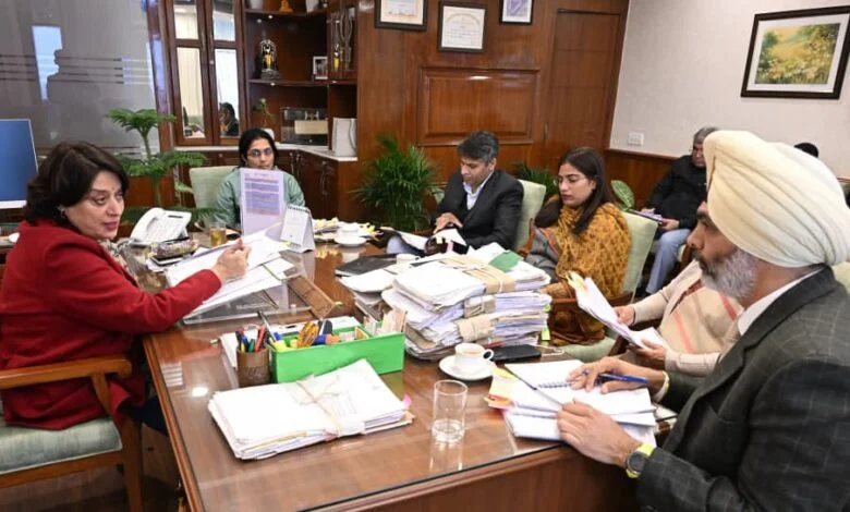 हरियाणा सरकार तेजी से स्थापित कर रही है समर्पित राज्य आपदा प्रतिक्रिया बल, डॉ. सुमिता मिश्रा ने की उच्च स्तरीय समीक्षा